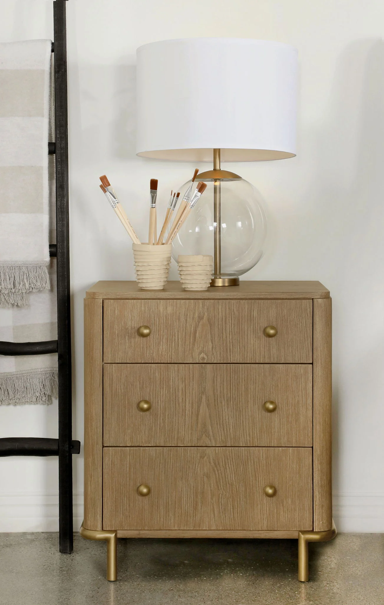 Arini 3-drawer Nightstand Sand Wash - Image 3
