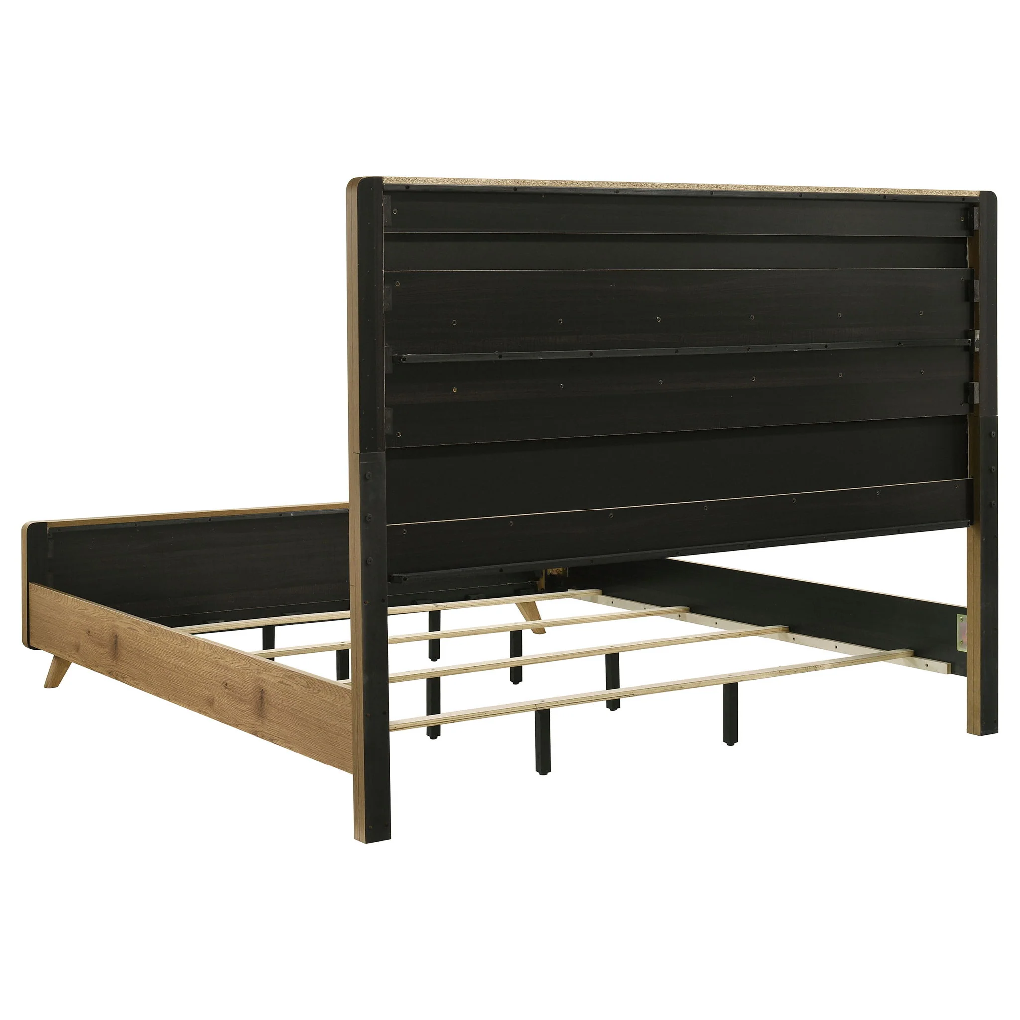 Bennett 4-piece Eastern King Bedroom Set Light Oak - Image 3
