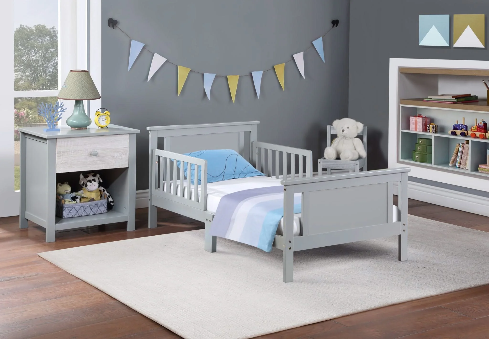 Connelly - Reversible Panel Toddler Bed - Image 9