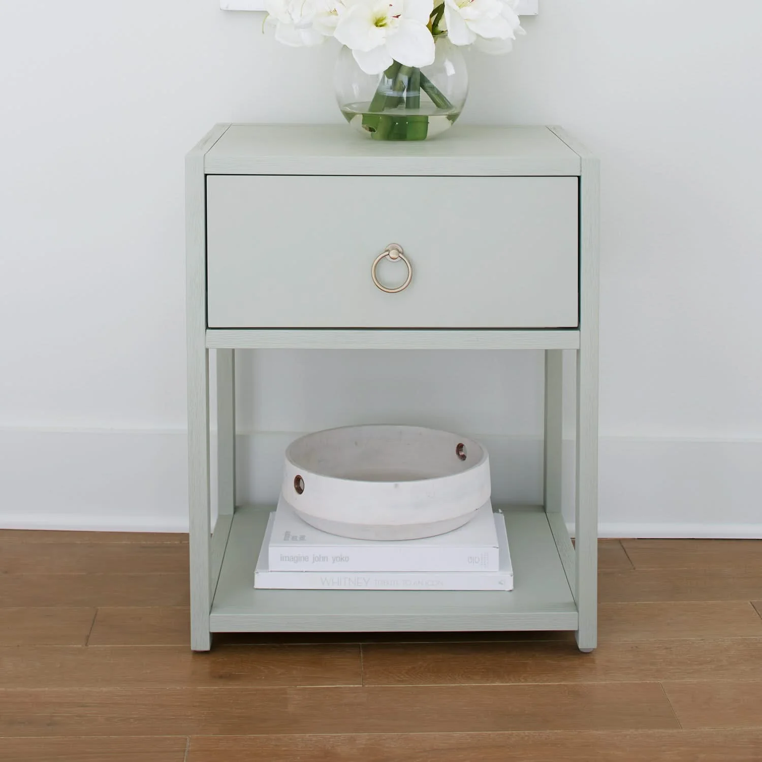 East End - 1 Shelf Accent Table - Image 3