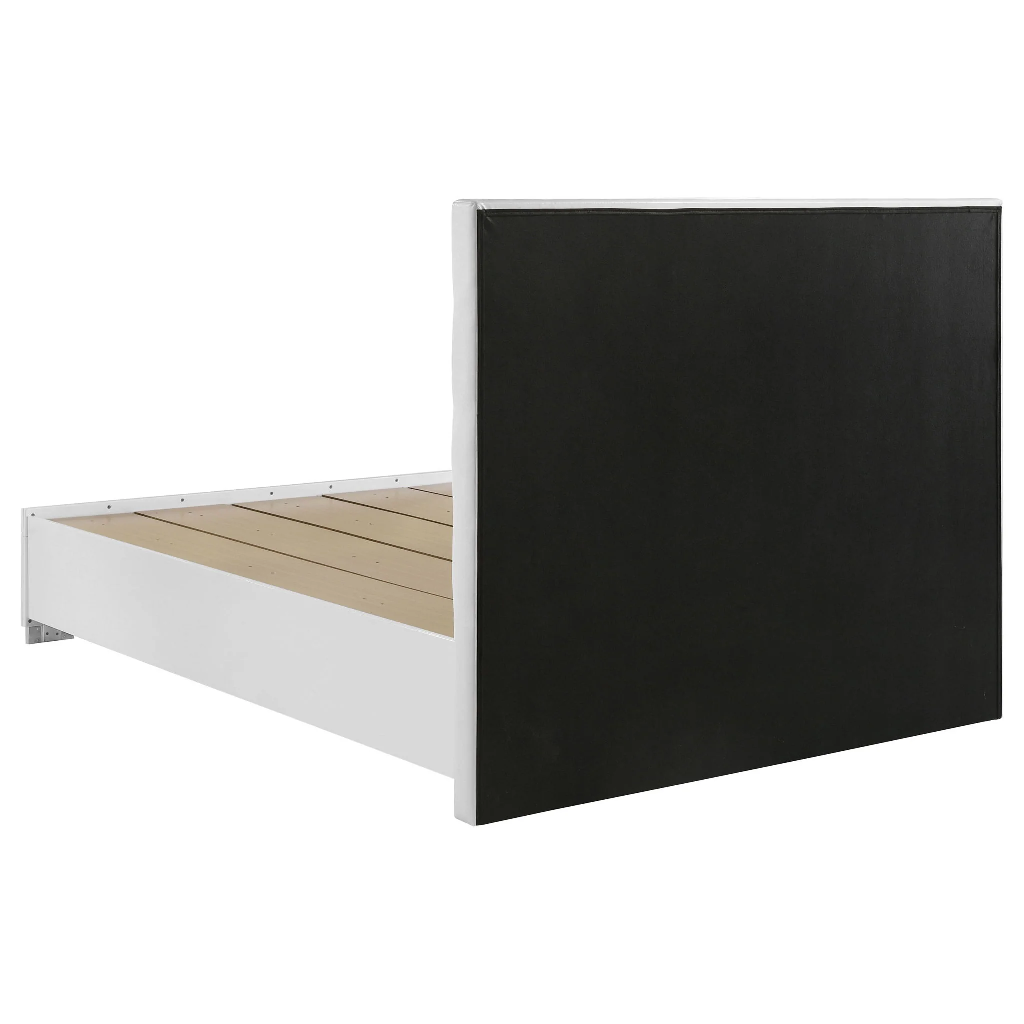 Felicity 4-piece Eastern King Platform Bedroom Set White - Image 3