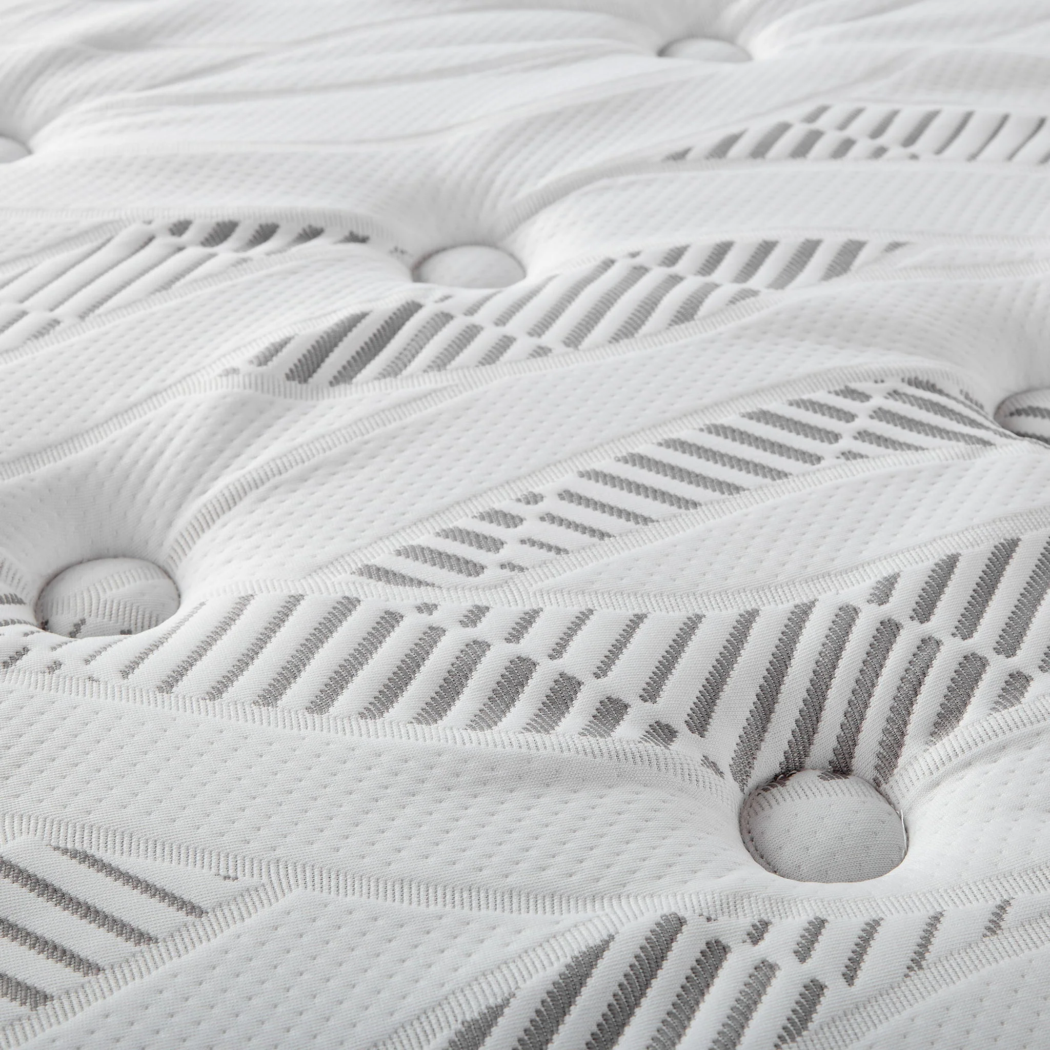 Hayes 11-inch Twin XL Pillow Top Memory Foam Hybrid Mattress - Image 2