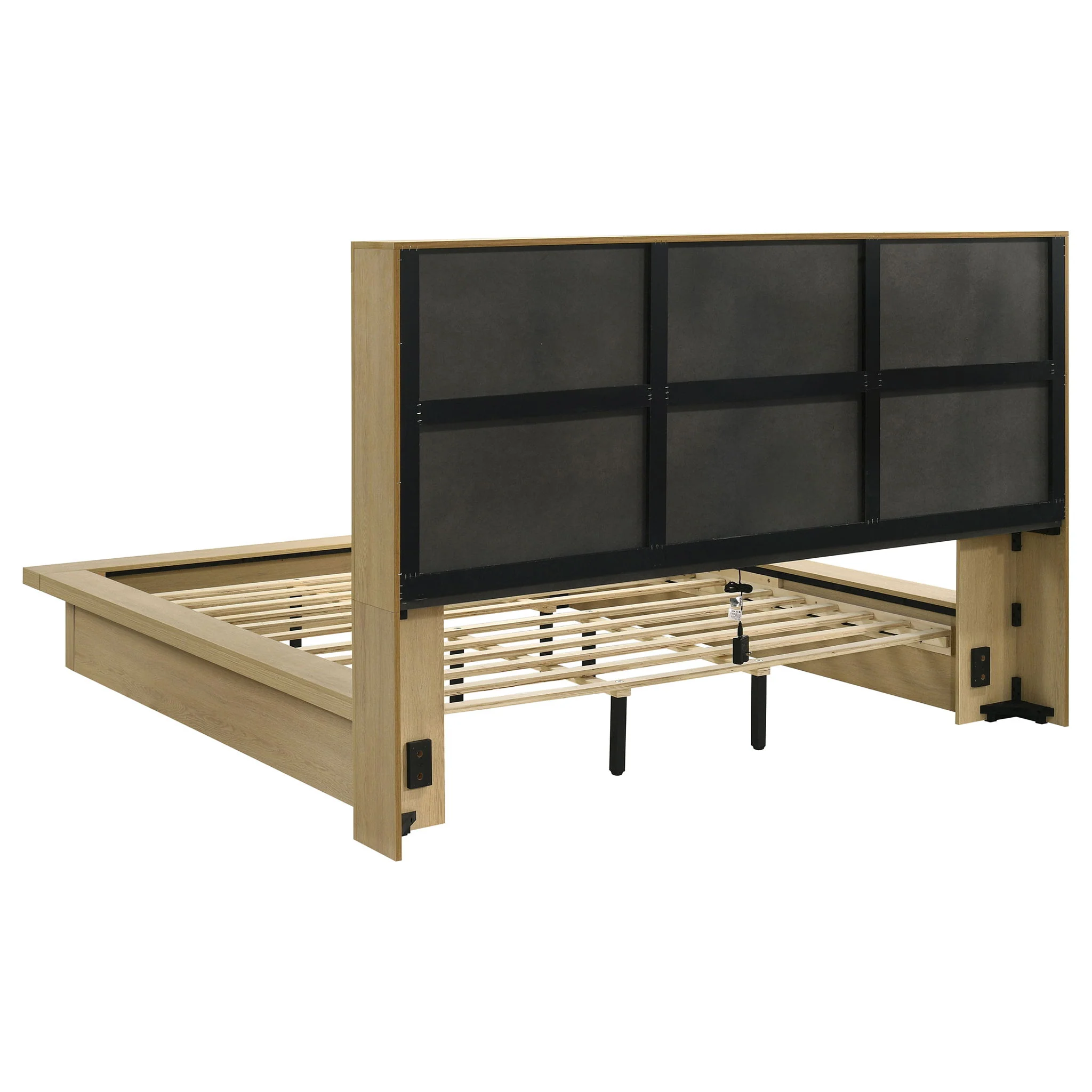 Hendricks 4-piece California King Bedroom Set Light Oak - Image 3