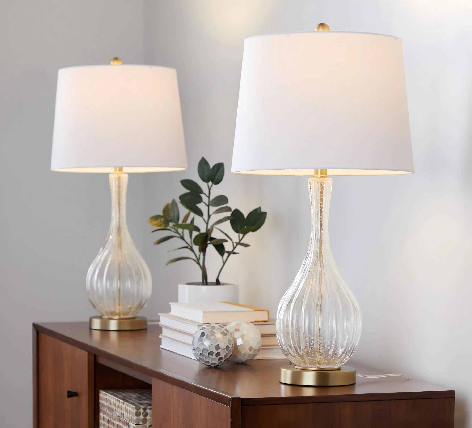 Jenny - Contemporary Table Lamp (Set of 2) - Image 7