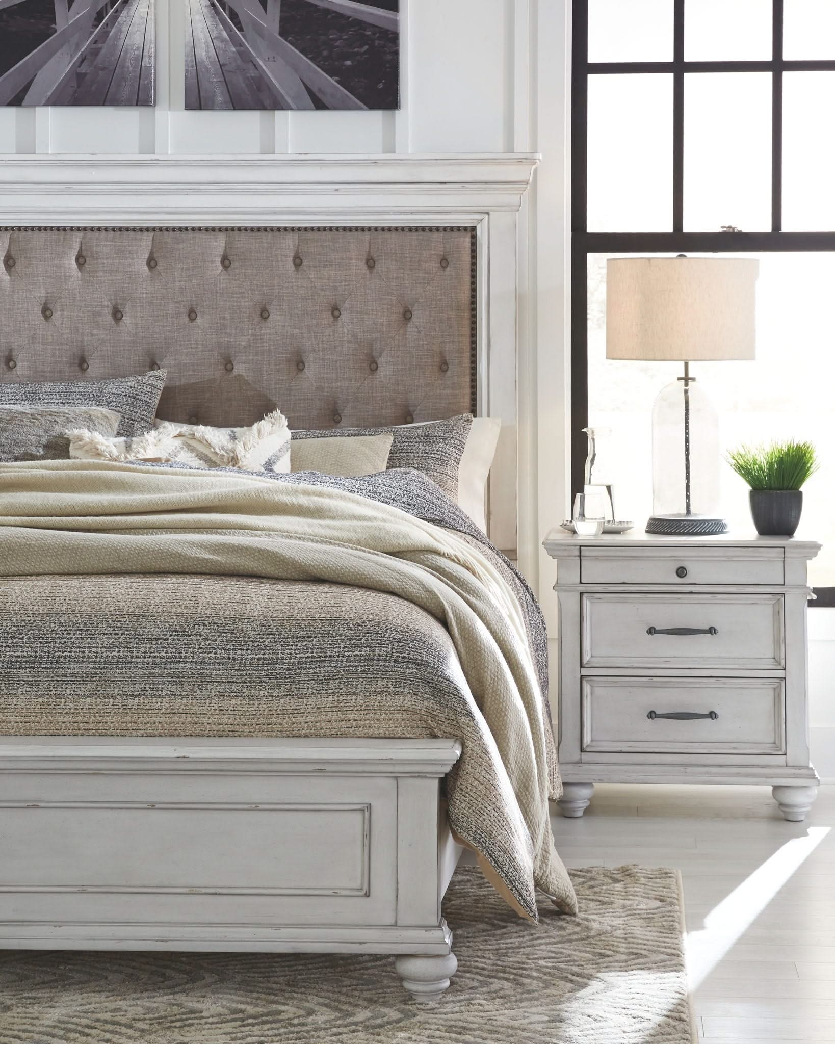 Kanwyn - Upholstered Bedroom Set - Image 55