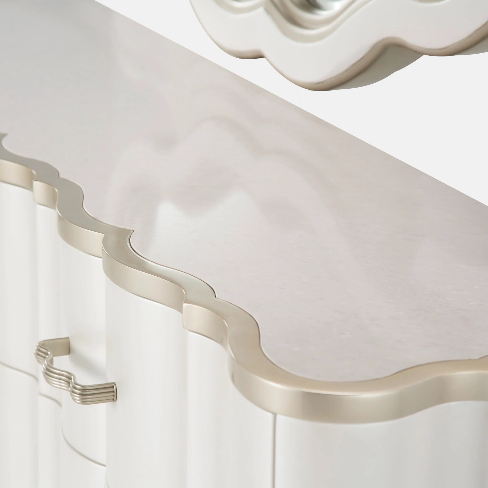 London Place - Dresser - Image 3