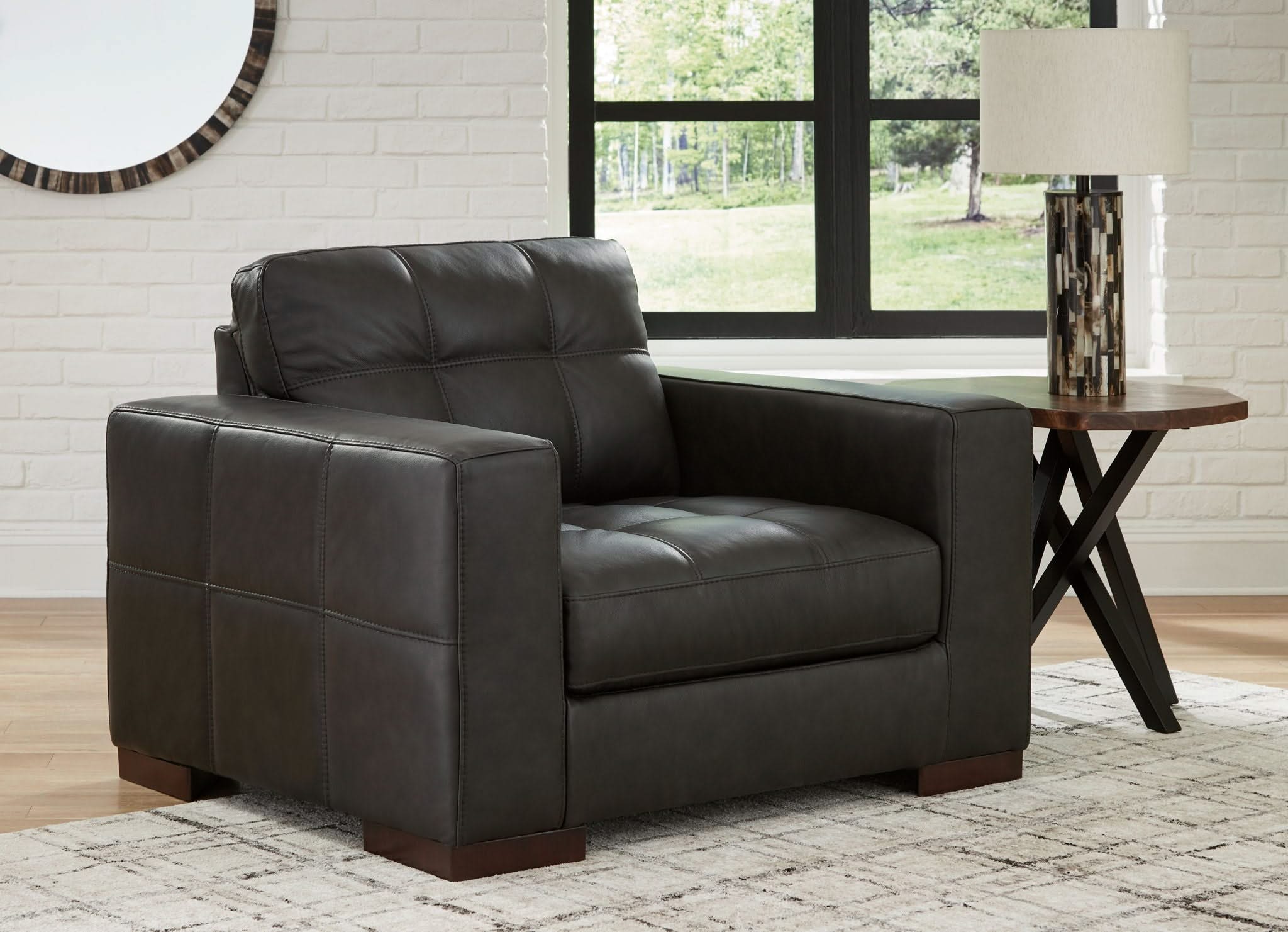 Luigi - Chair And A Half - Thunder - Image 4