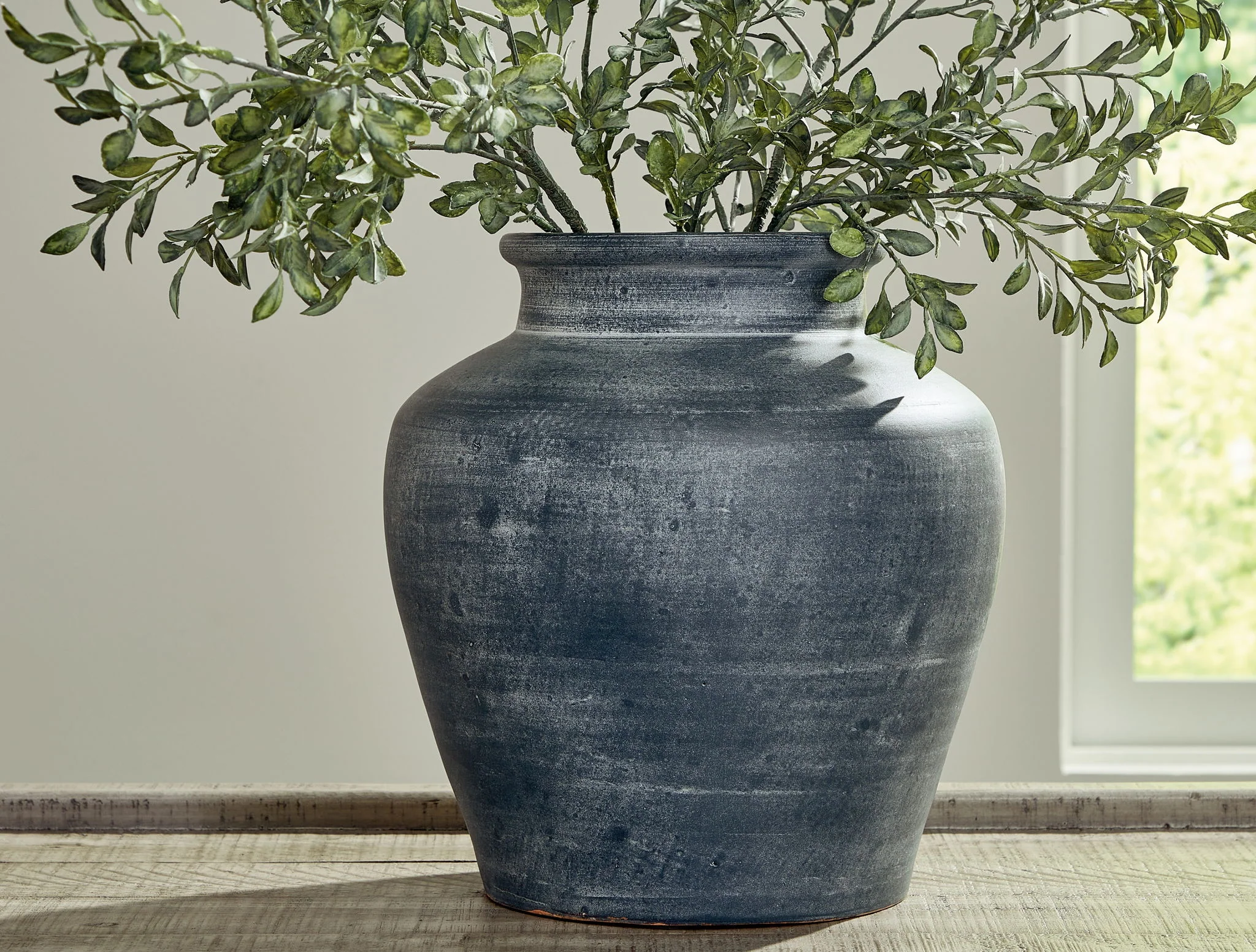 Meadie - 12" Vase - Image 5