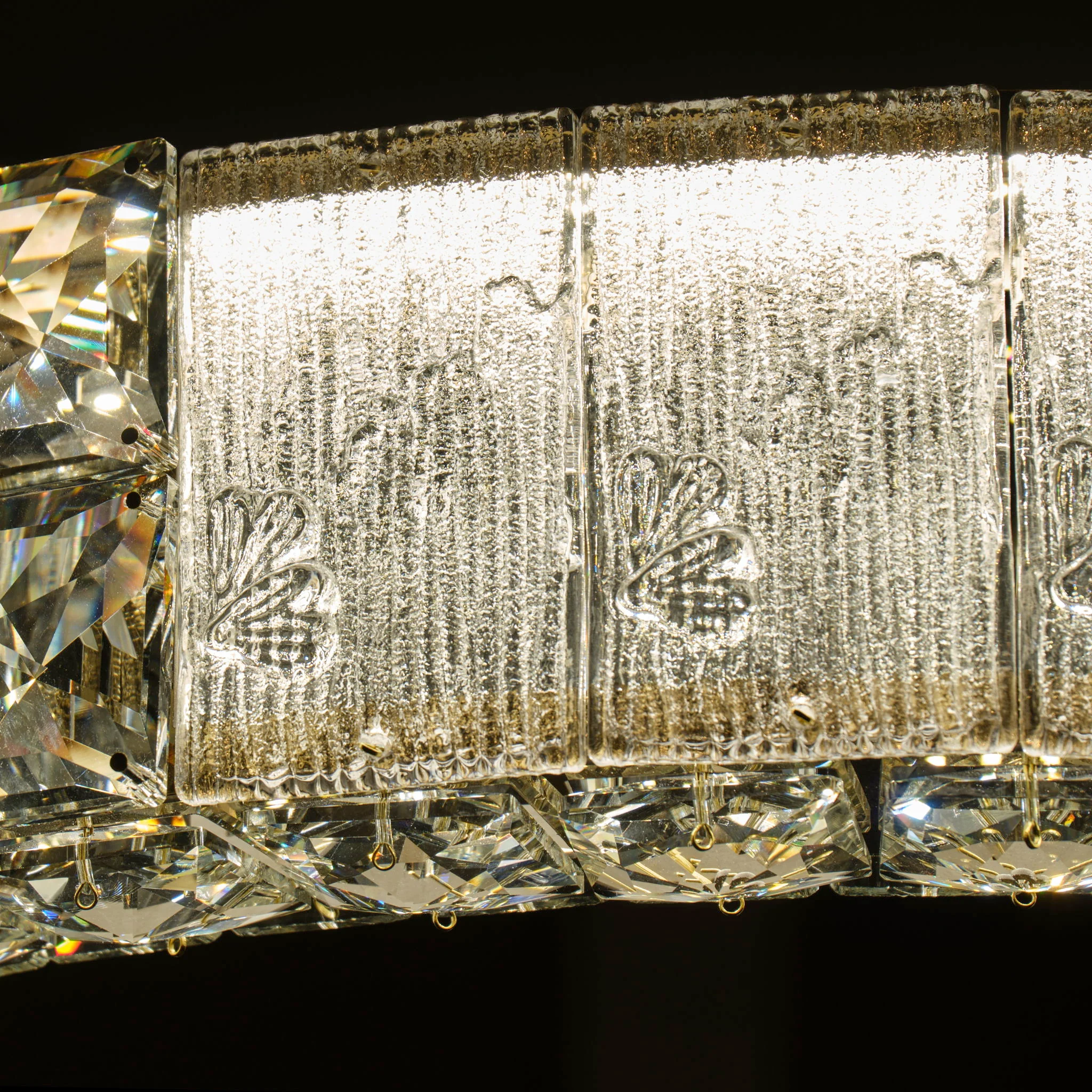 Michael Amini Lighting - Mina 31" Round Crystal LED Chandelier - Clear - Image 4