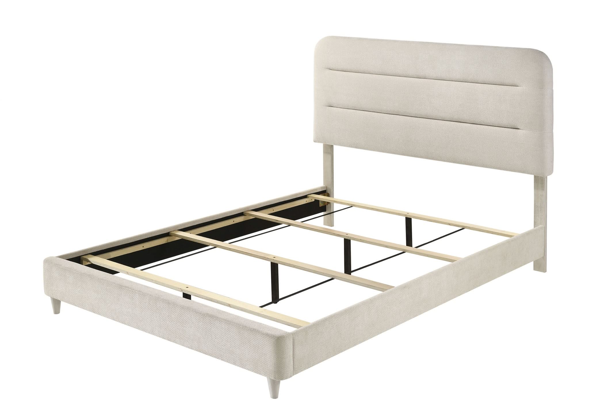 Nyomi - King 5 Piece Bedroom Set - White - Image 2