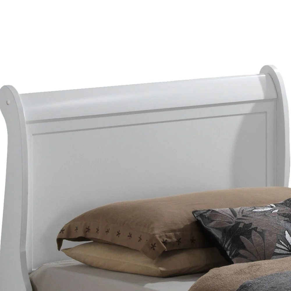Panel Sleigh Bed - Image 35