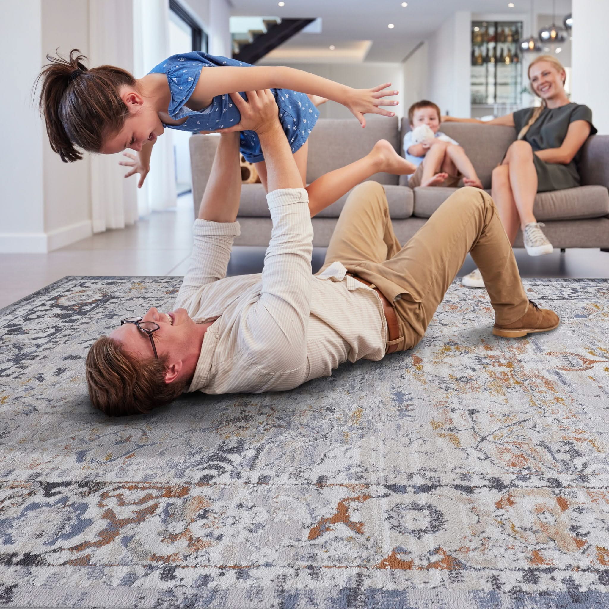 Payas - 6' X 9' Traditional Area Rug - Ivory / Gray - Image 4