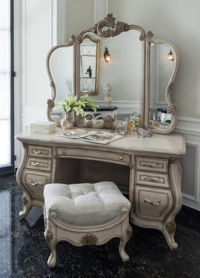 Platine de Royale - Vanity Bench - Champagne - Image 2