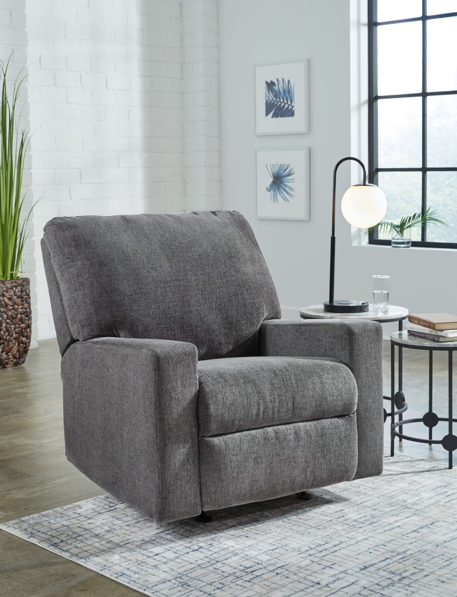 Rannis - Rocker Recliner - Image 4