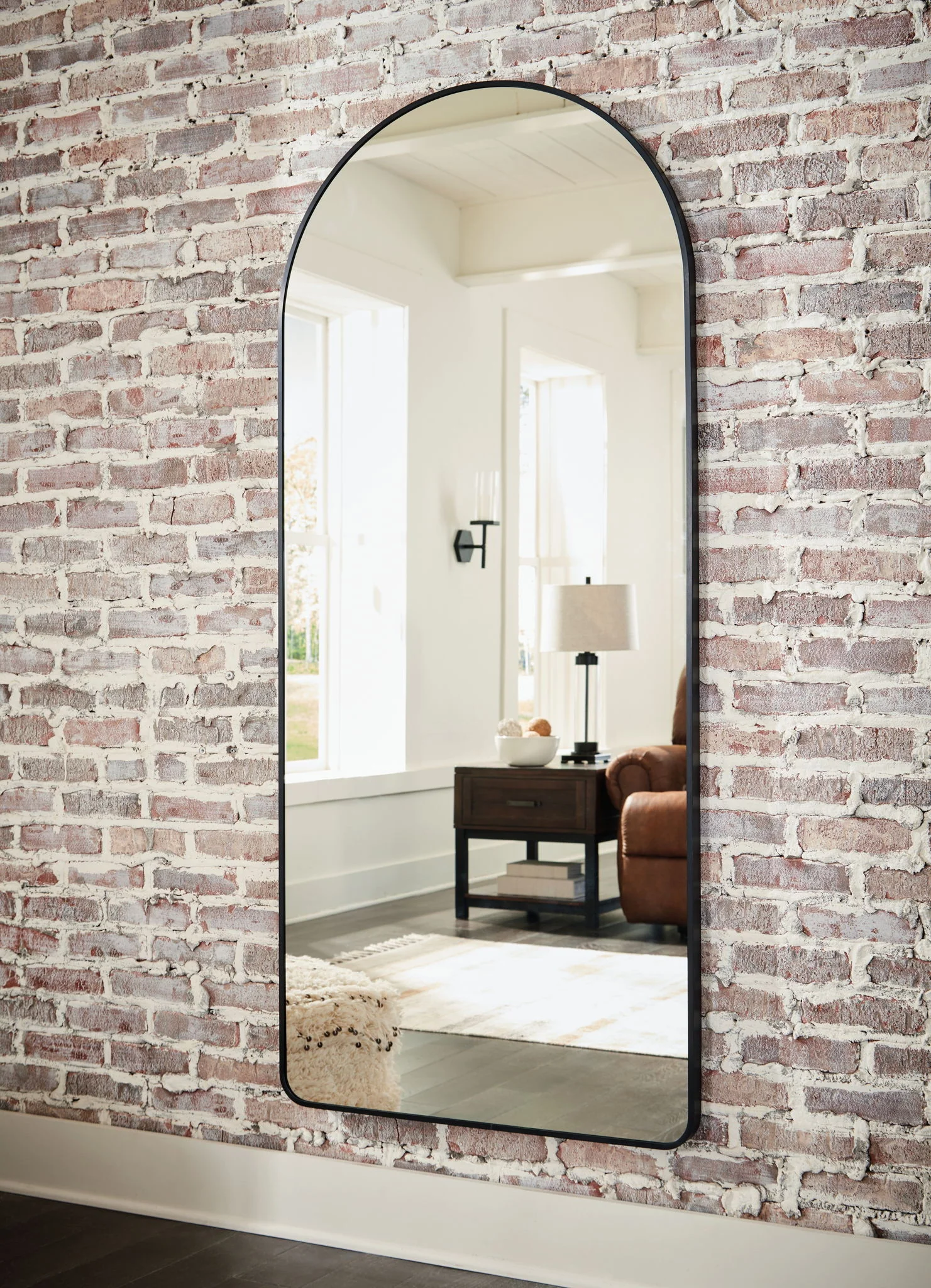 Sethall - Floor Mirror - Black - Image 3