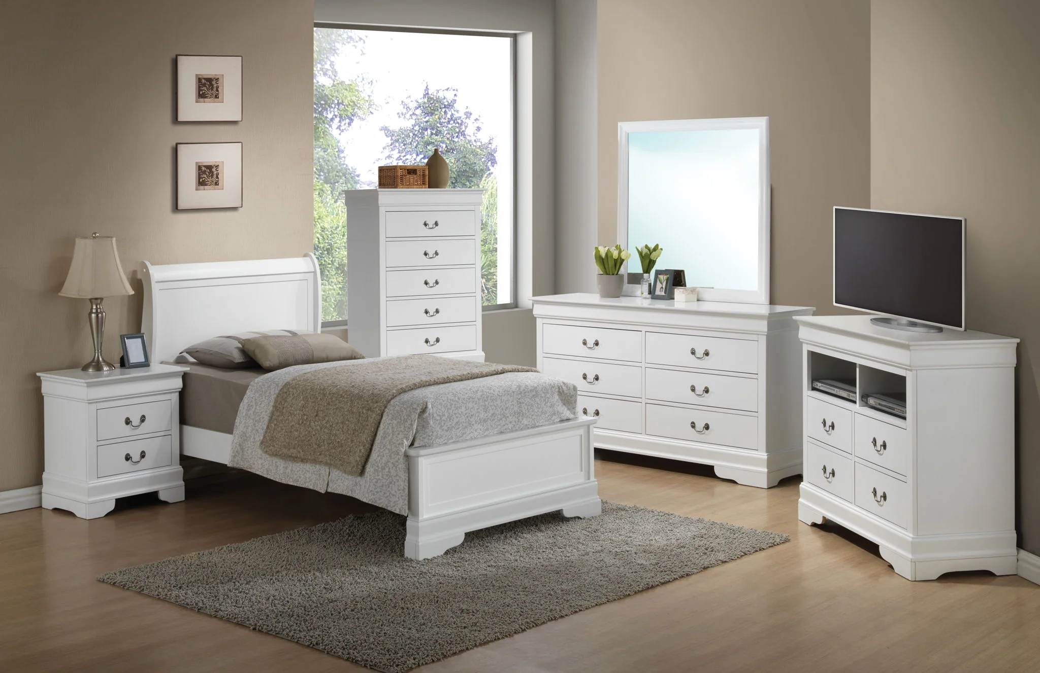 Sleigh Bed With Low Footboard - Image 17