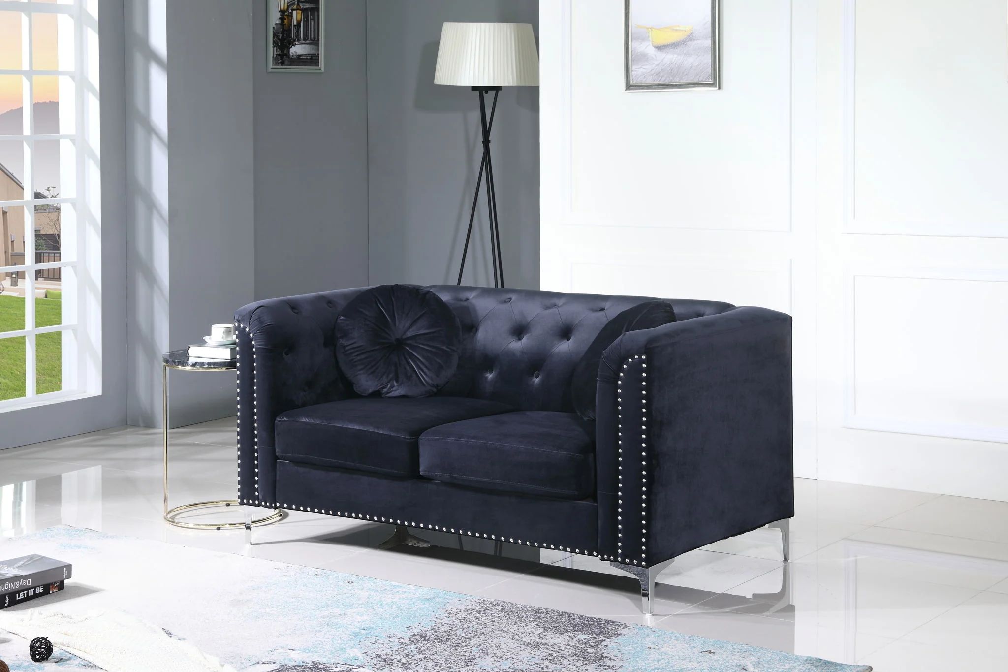Stylish Sloped Arm Loveseat - Image 4